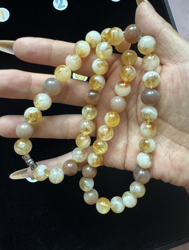 各种翡翠，水晶，玉石，玛瑙，设计款珠宝，