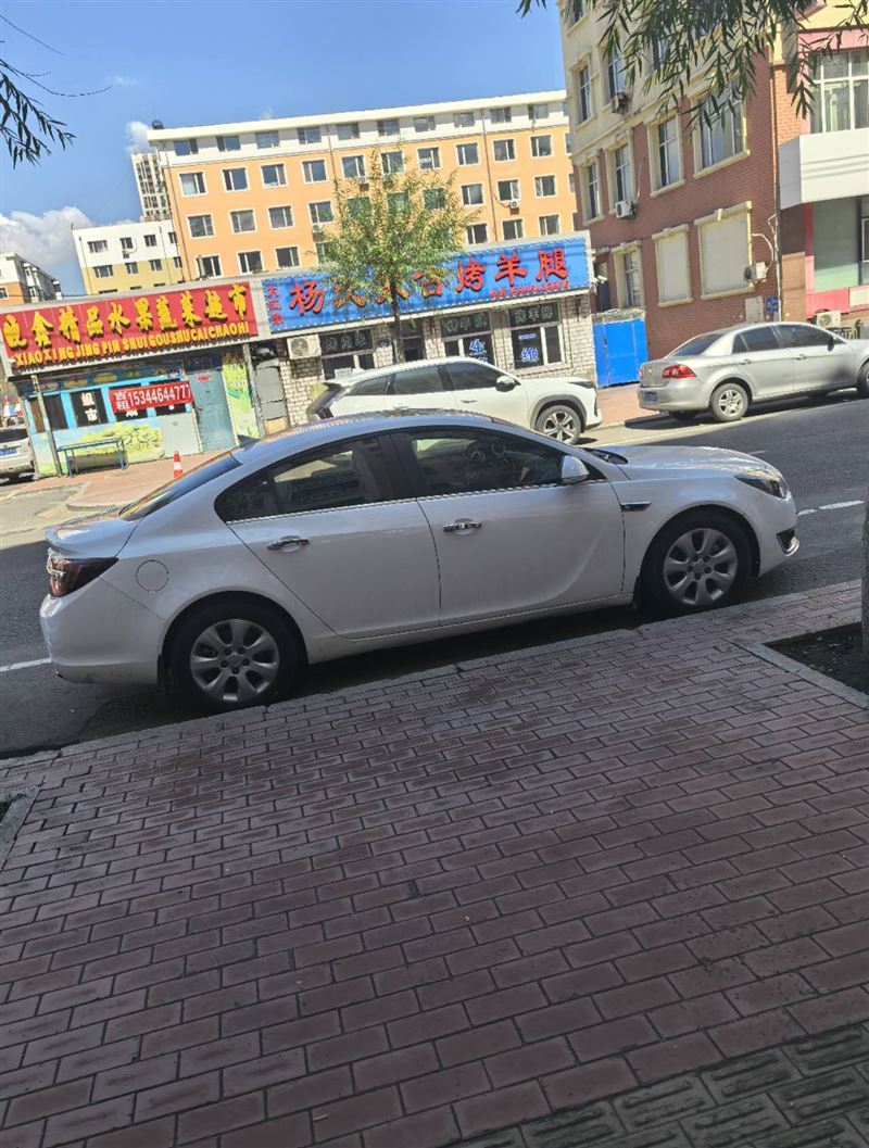14年君威个人车