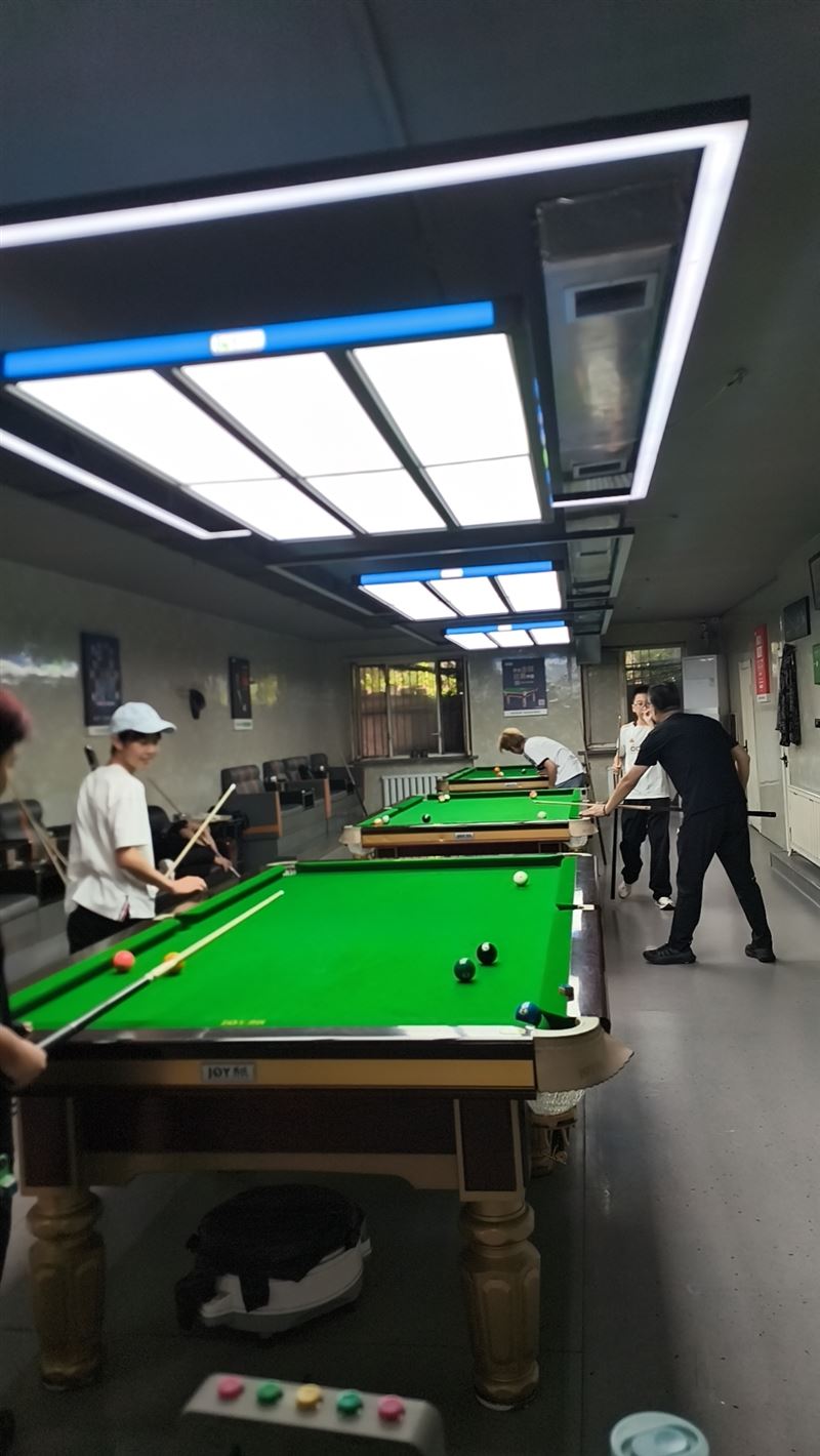 台球厅乔氏金腿